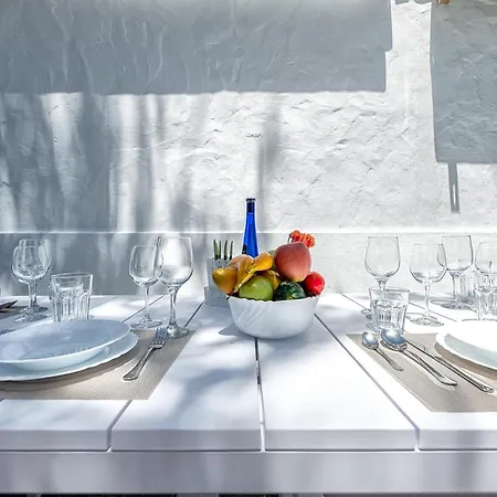 Leire, Fantastic Air&bnb With Private Pool. Villa San Bartolome de Tirajana (Gran Canaria)